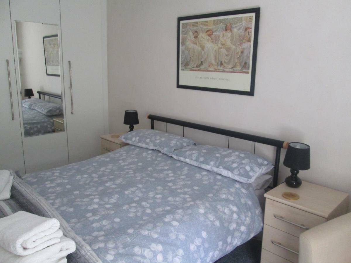Victoria Bar Apartments Йорк Екстер'єр фото